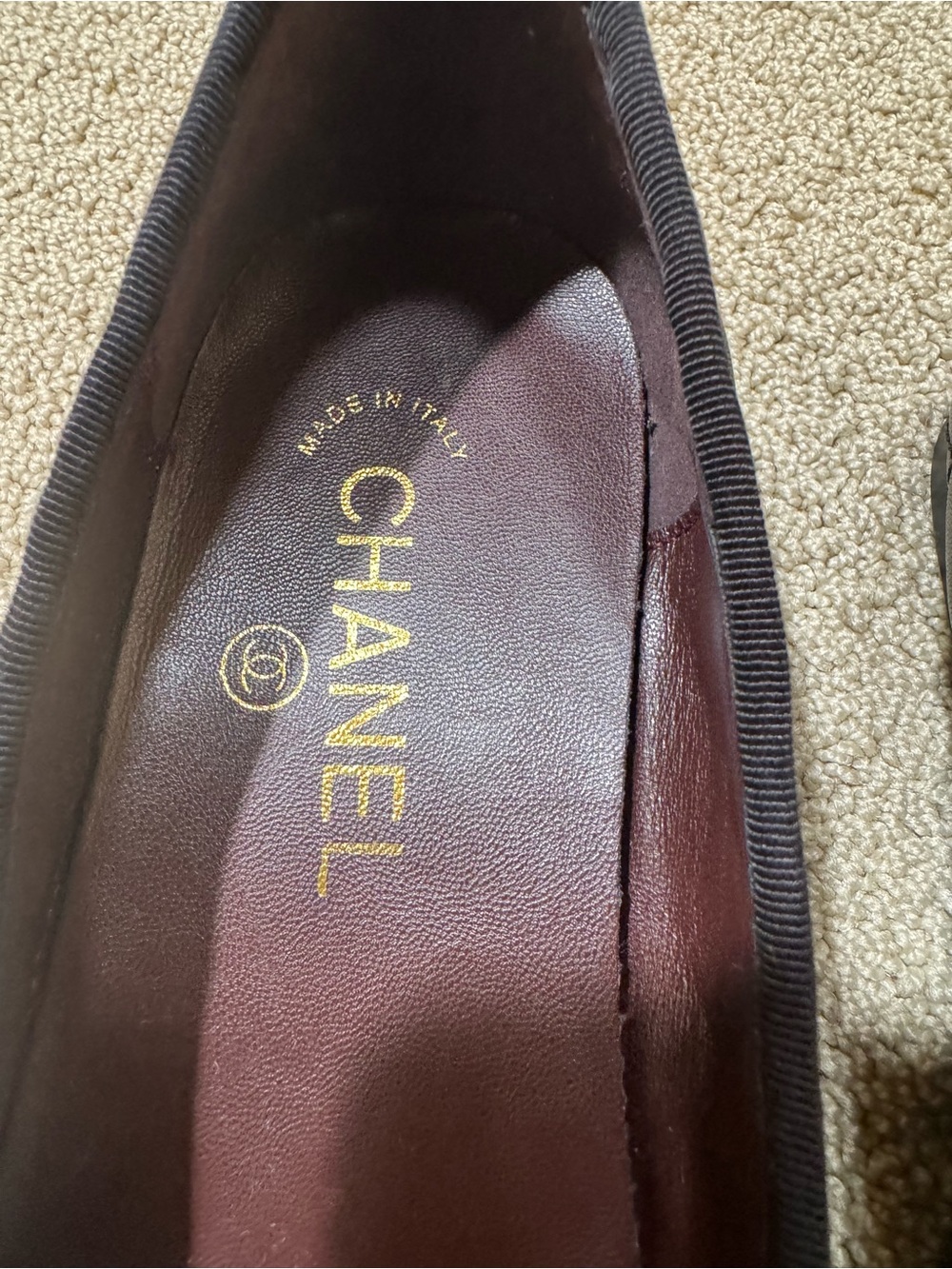 CHANEL Black Quilted Leather CC Logo Ballet Flats - Picture 6 of 10
